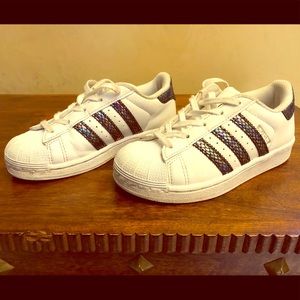 Girls Adidas Superstar